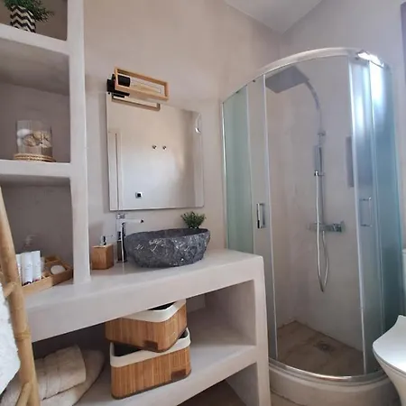Apartament Adeiata